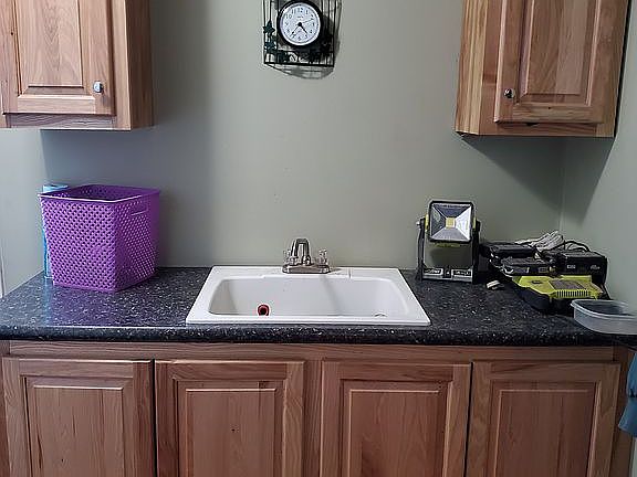 4th image of 3932 N Grant Ave
