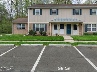 93 Shannon Dr, North Wales, PA 19454