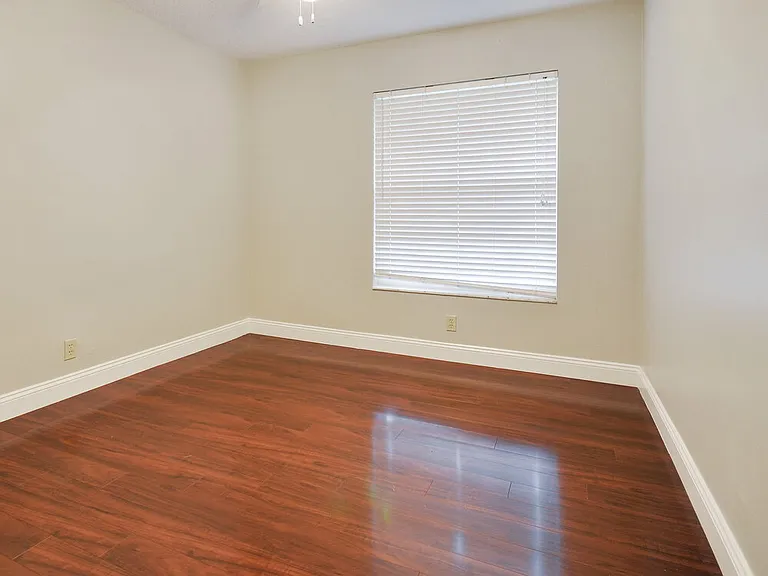13515 Northumberland Cir — Photo 7