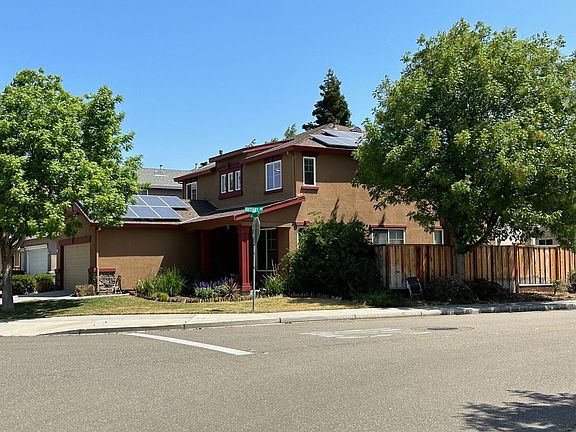 2nd image of 424 Jill Dr