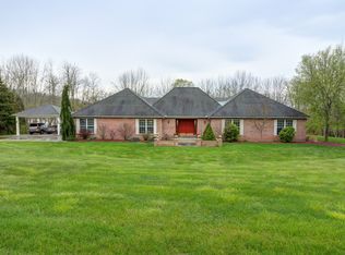 1369 Greenbriar Ln, Somerville, OH 45064