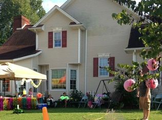 624 Maple St, Stanton, KY 40380