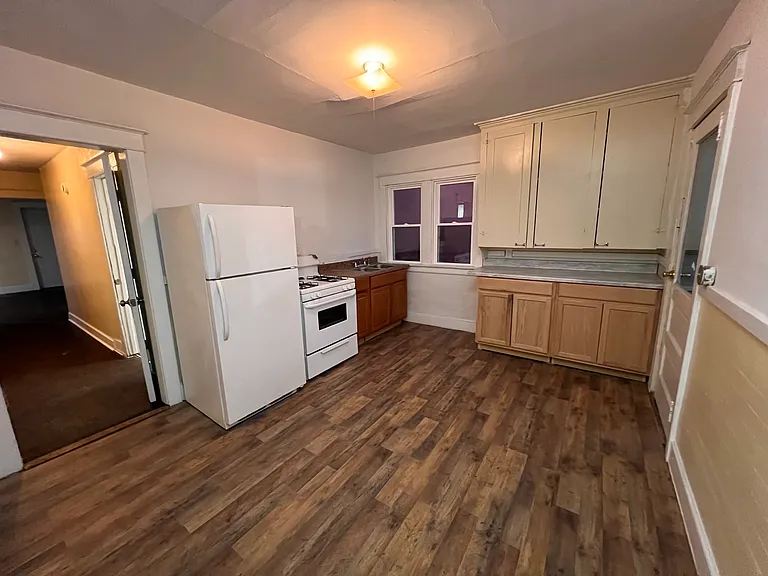 155 Willow St #2 — Photo 7