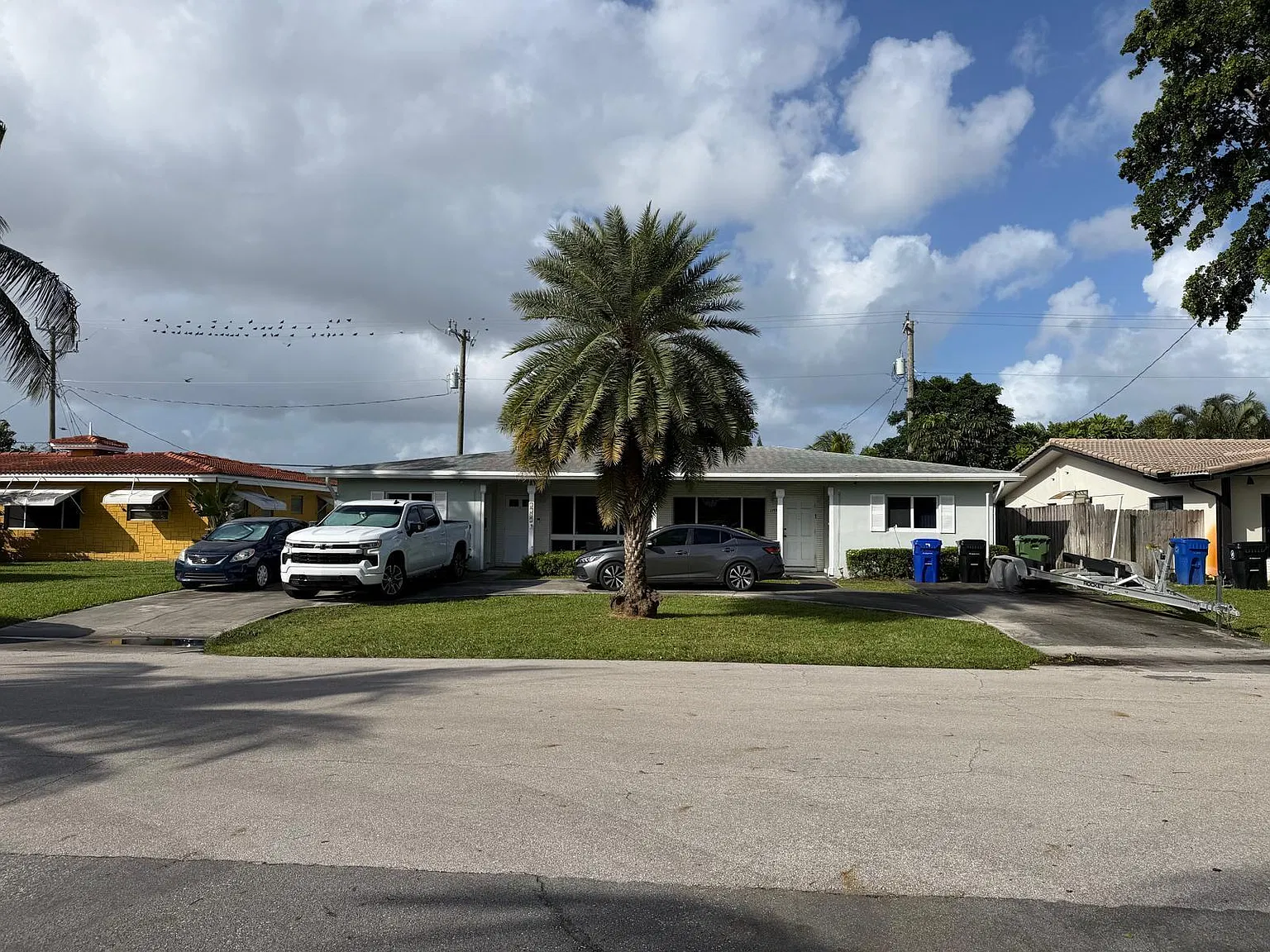 2 bed, 2.0 bath, 1050 sqft, $2,700 — Photo 1