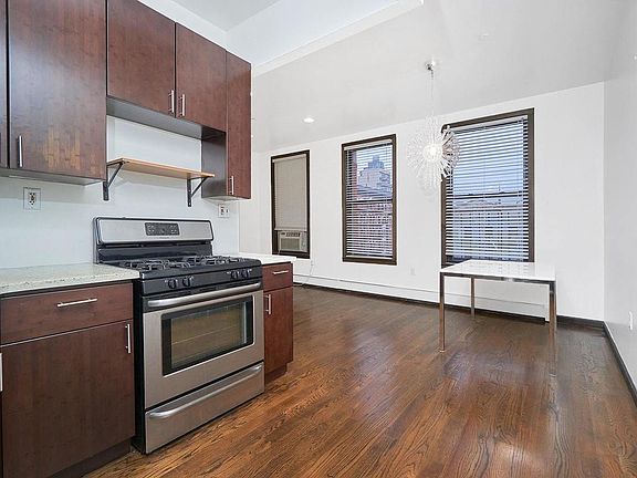 5th image of 2054 7th Ave APT 5A