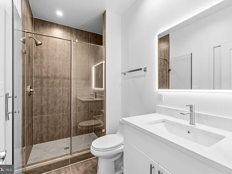 2534 Elvans Rd SE — Photo 18
