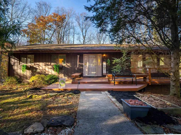 133 Poplar Dr, Morgantown, WV 26505