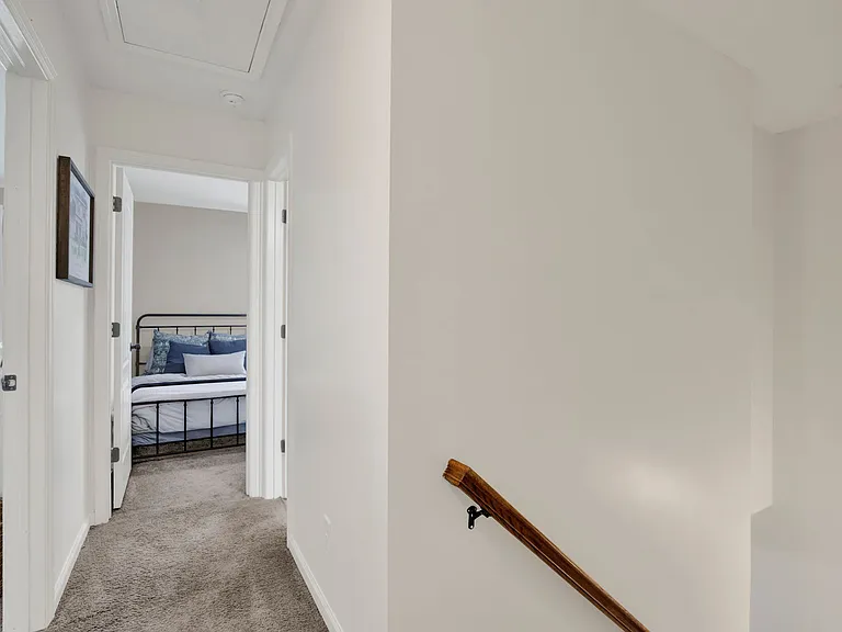 172 Laguna Way — Photo 15