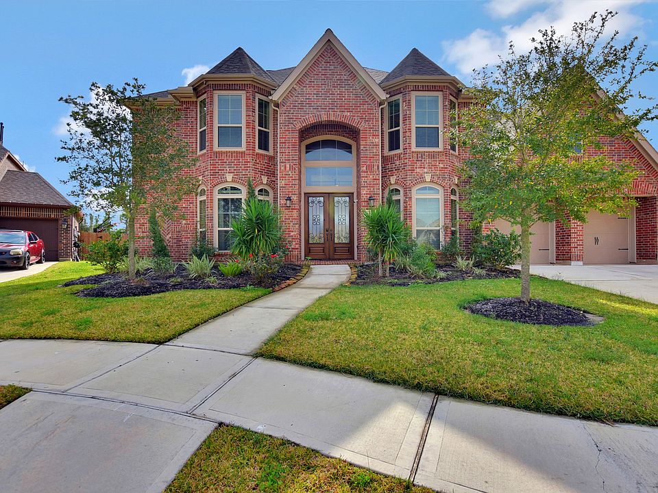1st image of 2825 Moss Lake Ln