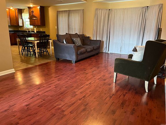 5th image of 1674 White Oak Cir