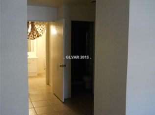 6717 Oak Valley Dr, Las Vegas, NV 89103