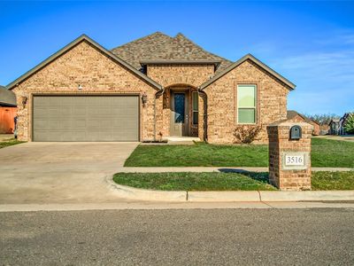 3516 Canton Trl, Yukon, OK, 73099