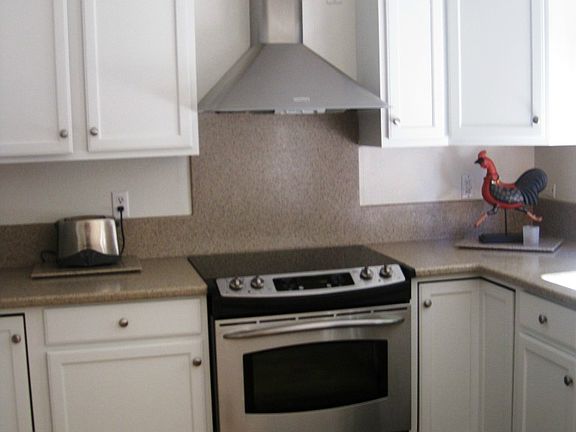 5th image of 2929 Applehill Ct NE