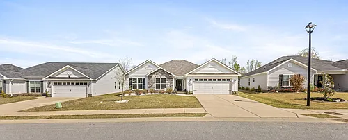 161 Dublin Loop Photo 1