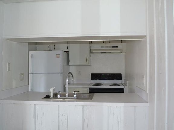 4th image of 1799 N Highland Ave APT Q146