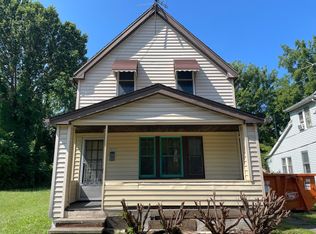 15926 Whitcomb Rd, Cleveland, OH 44110