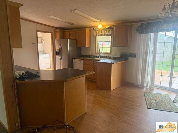 2nd image of 1602 Glover Rd
