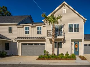 204 Saunter Ct, Johns Island, SC 29455