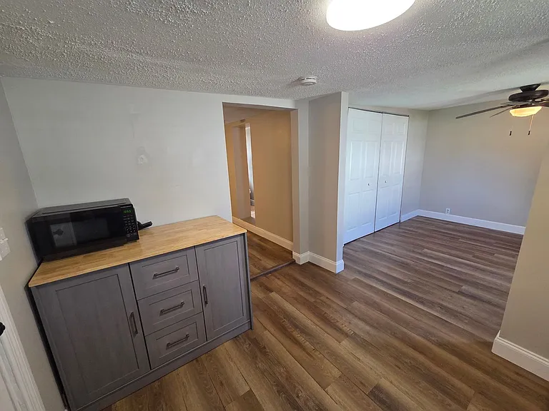 1525 Oak Ave — Photo 5