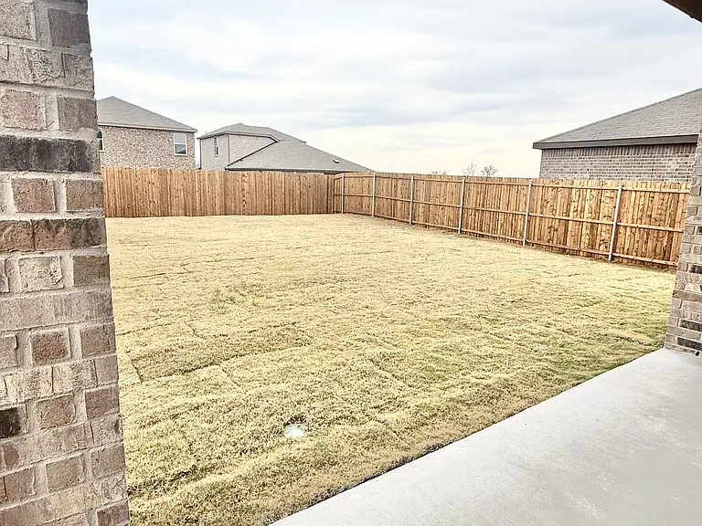 1713 Potomac Ln — Photo 13