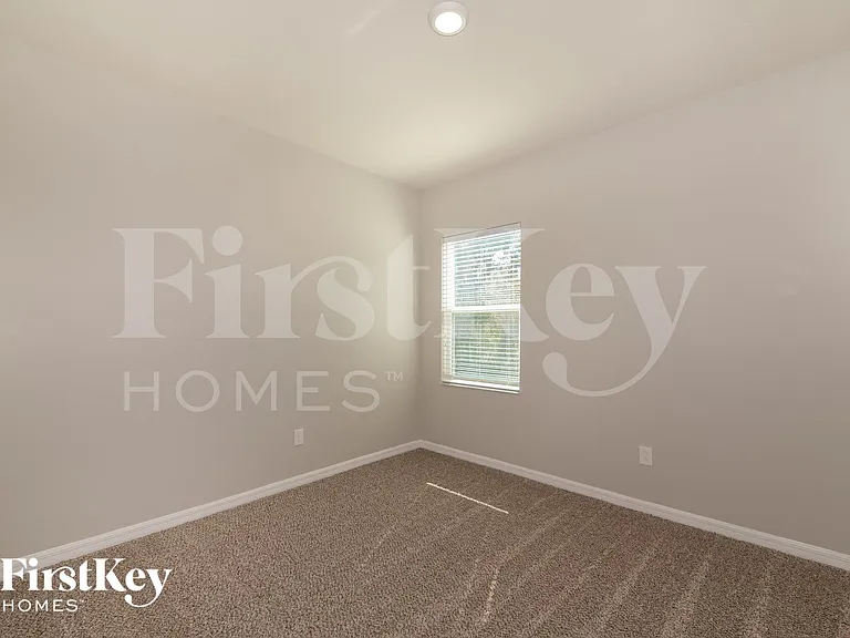 6117 Oak Mill Ter — Photo 11