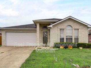 8008 Cannonwood Dr, Fort Worth, TX 76137