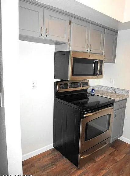 12245 N 21st Ave #4 — Photo 4