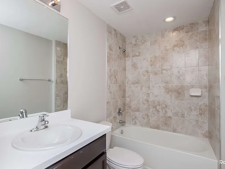 2601 Tennyson Ave SE — Photo 10
