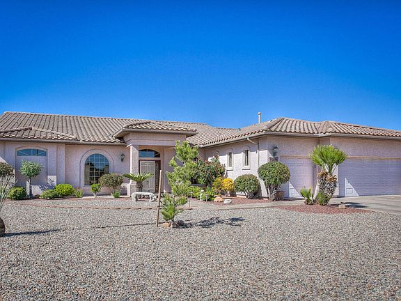 2nd image of 2659 Oakmont Dr