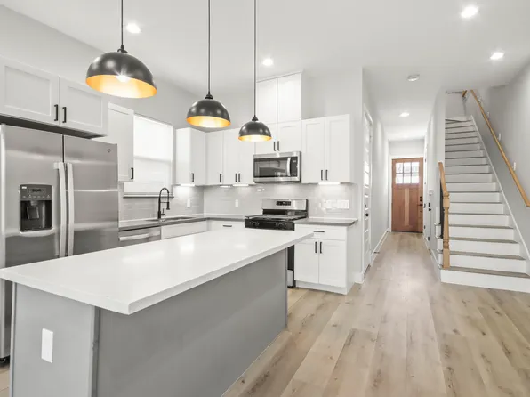 2105 Sam Wilson St #E, Houston, TX 77020