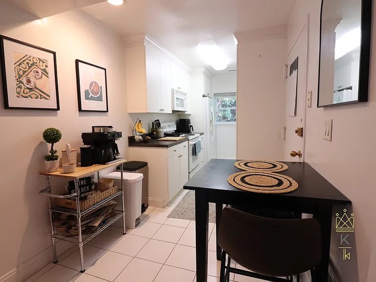 176 Newton St #1 — Photo 10