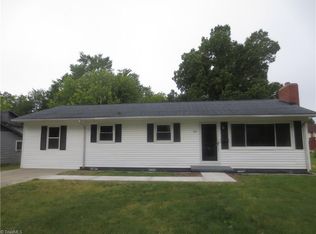 104 Jewel St, Thomasville, NC 27360