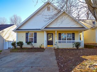 8413 Kings Creek Dr, Charlotte, NC 28273