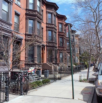 4th image of 677 Degraw St APT 2
