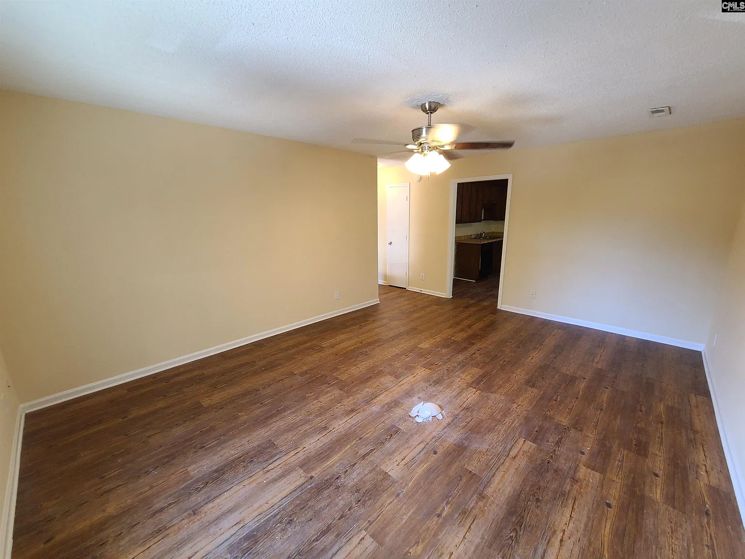 2 bed, 725 sqft, $800 — Photo 3