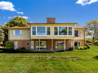 2382 W Oakfield Rd, Grand Island, NY 14072