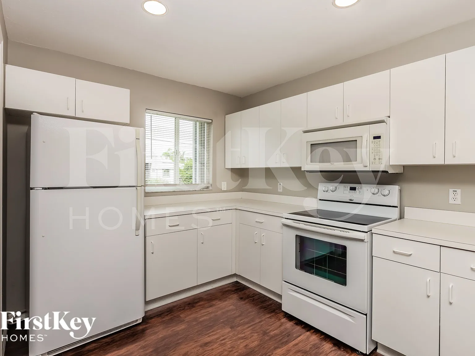 3 bed, 2.0 bath, 1494 sqft, $2,325 — Photo 4