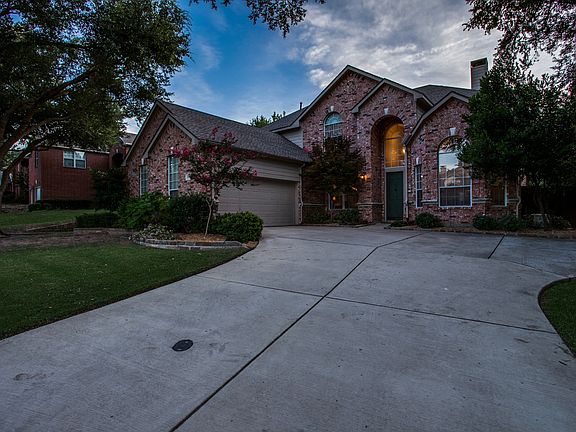 3rd image of 1300 Winston Dr