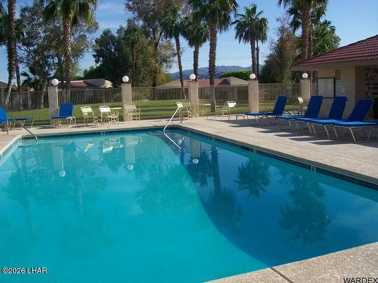 1402 McCulloch Blvd N #9 — Photo 3
