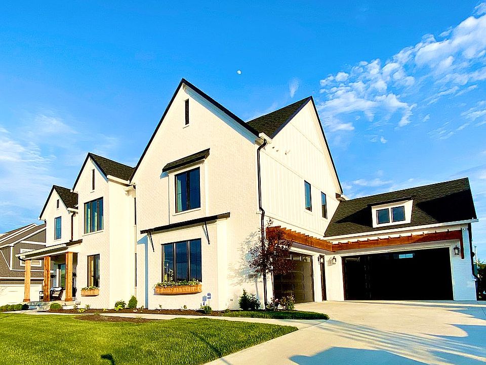 1st image of 557 Chatham Hills Blvd