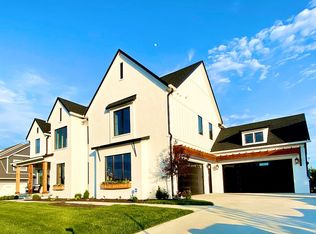 557 Chatham Hills Blvd, Westfield, IN 46074
