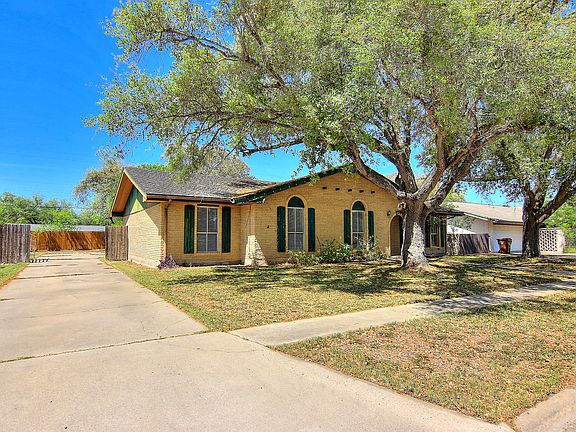 4th image of 1903 S Park Dr