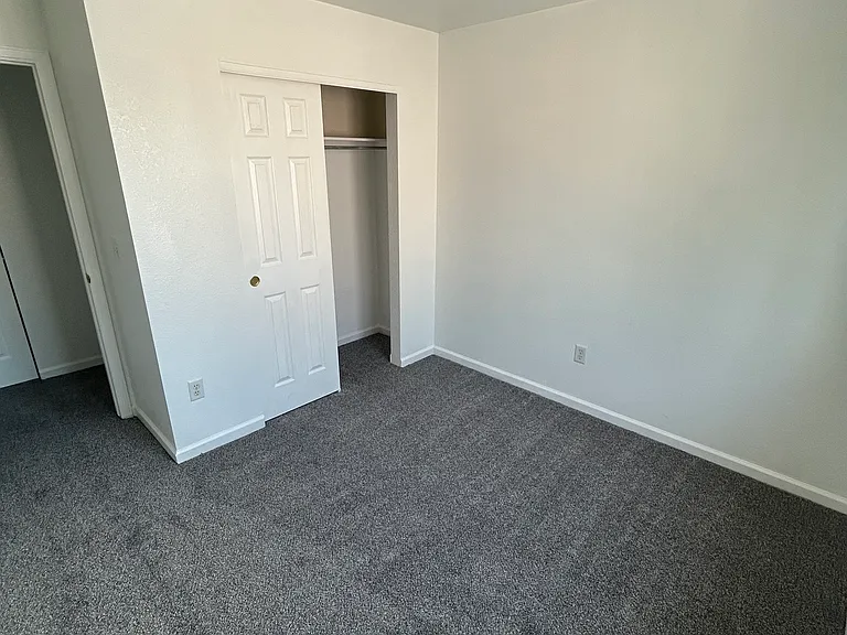 5129 Southern St — Photo 16