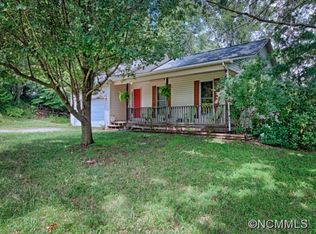 3 Crestview Ct, Asheville, NC 28806