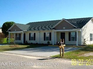 3700B Woodcliff Dr, Lumberton, NC 28358