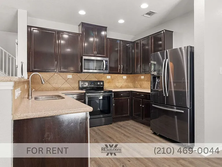 939 Spello Cir — Photo 9
