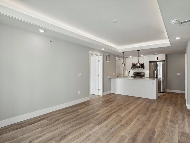 1222 N Marshall St — Photo 52