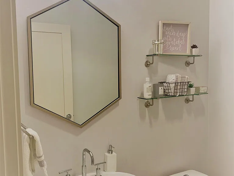 400 4th Ave S #104 — Photo 38