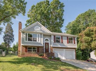 6621 Rocklake Dr, Charlotte, NC 28214