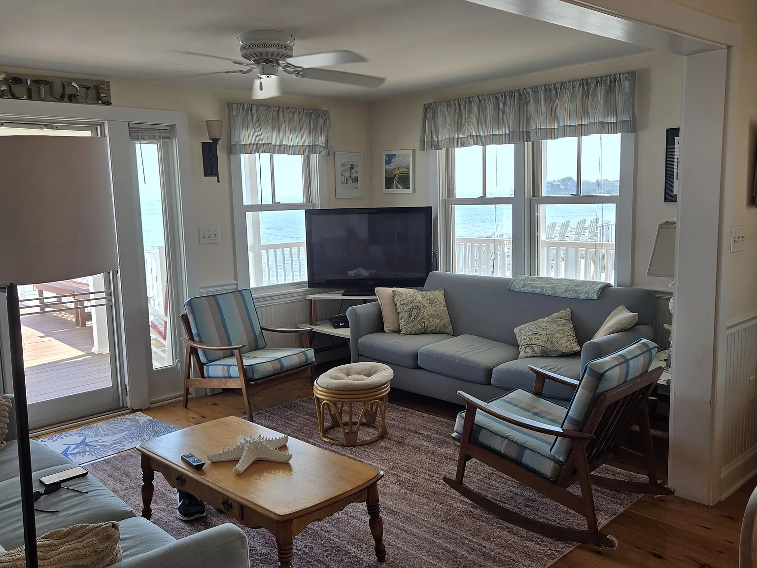 4 bed, 1600 sqft, $3,000 — Photo 1
